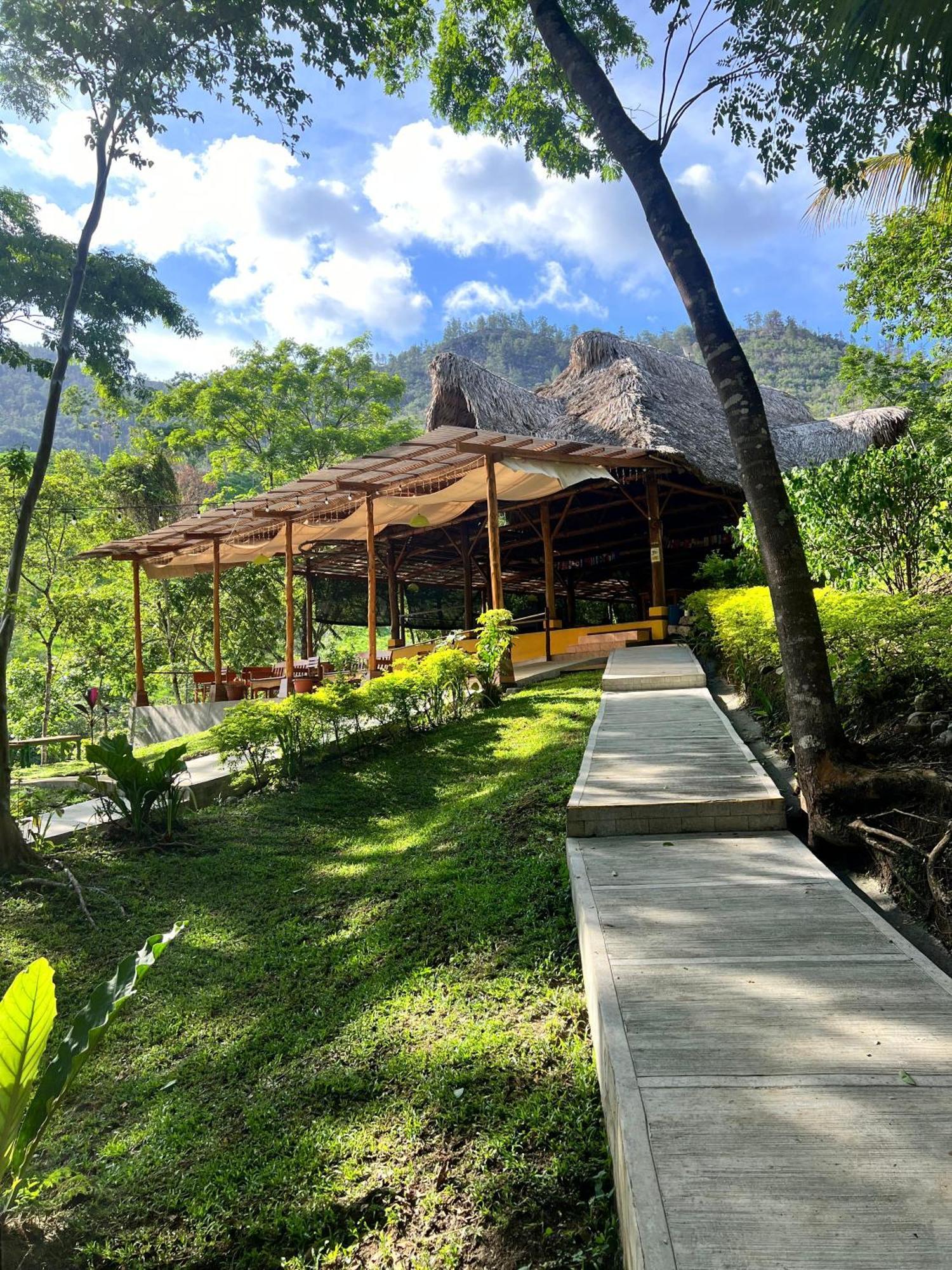 Lanquín Oasis The Traveler旅舍 外观 照片