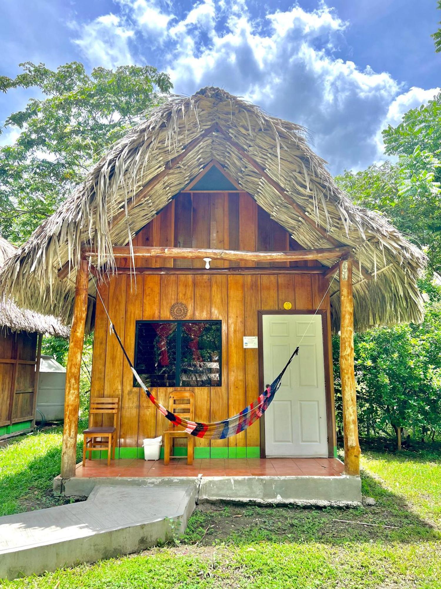 Lanquín Oasis The Traveler旅舍 外观 照片