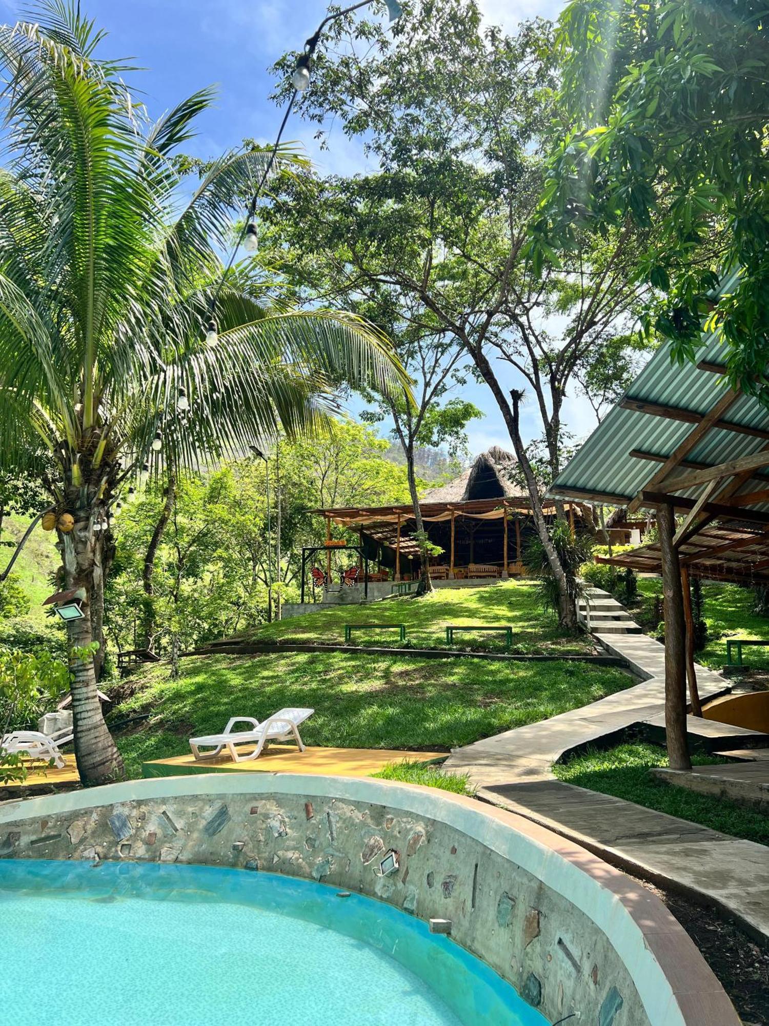 Lanquín Oasis The Traveler旅舍 外观 照片
