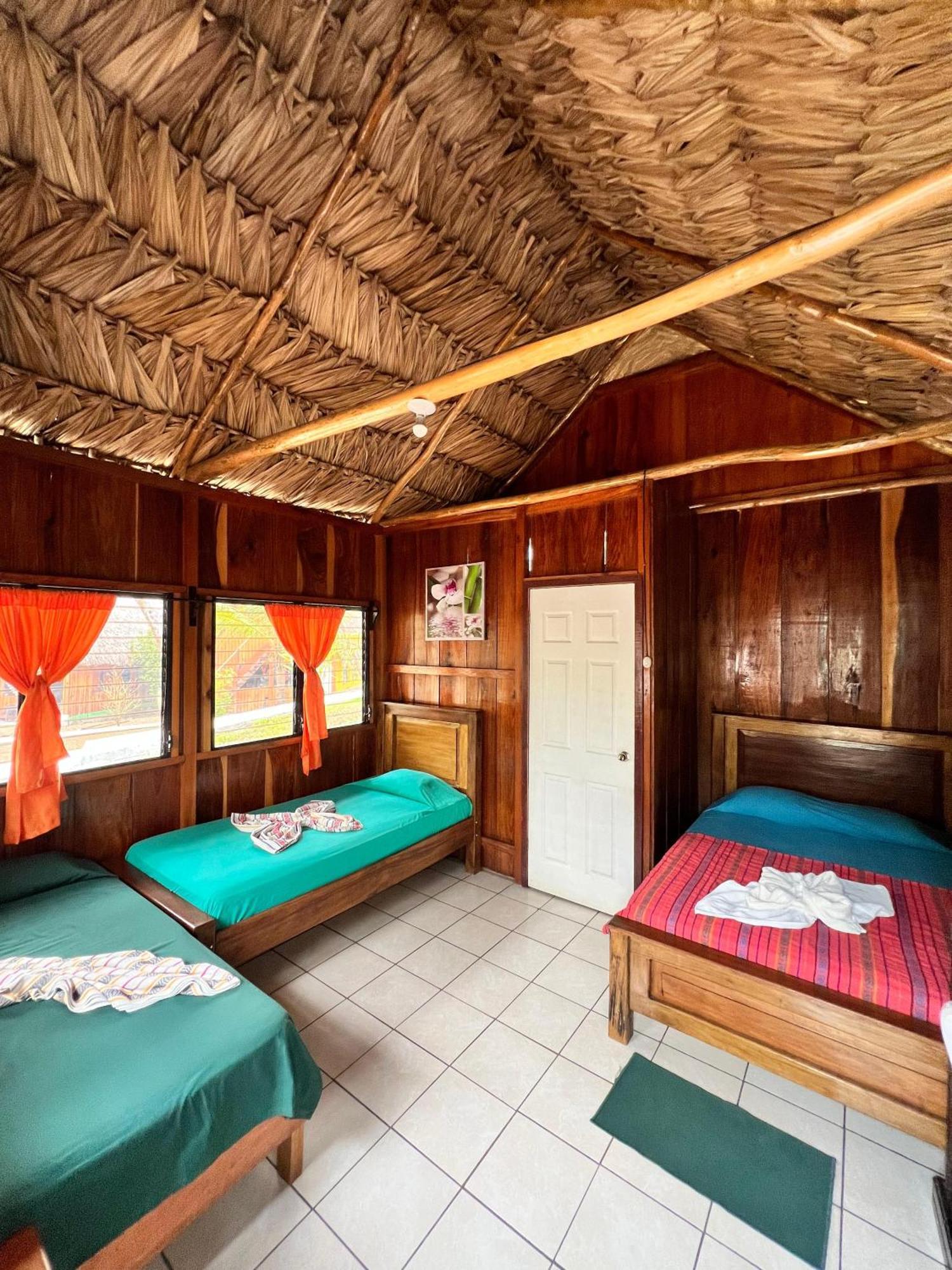 Lanquín Oasis The Traveler旅舍 外观 照片