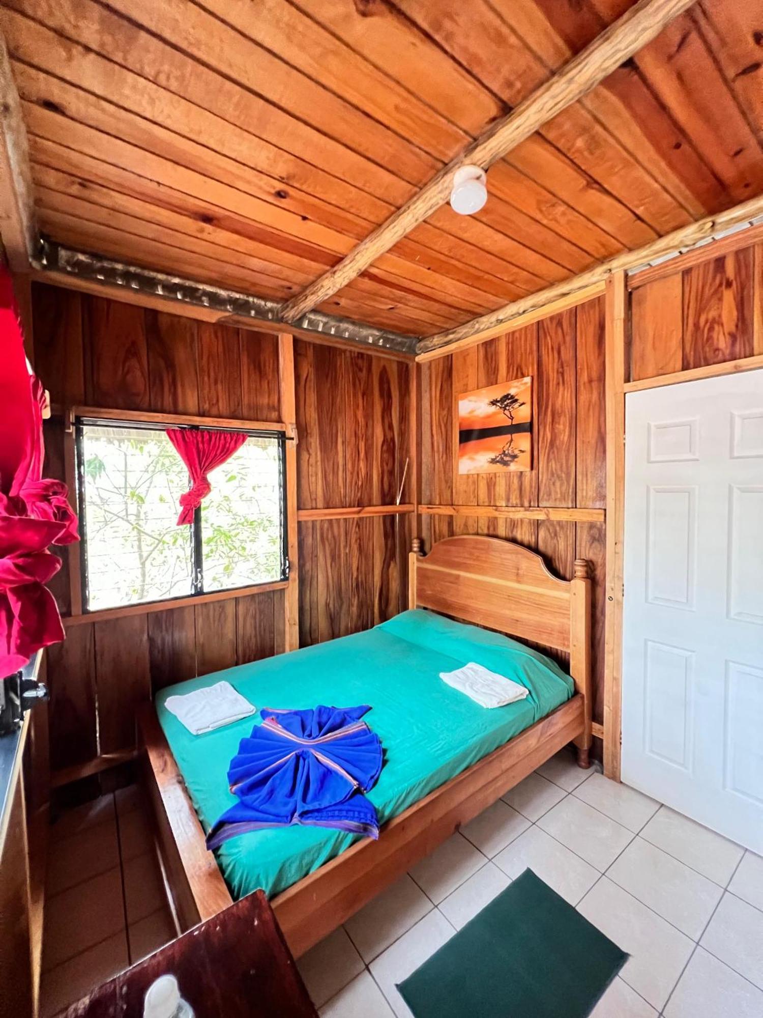 Lanquín Oasis The Traveler旅舍 外观 照片