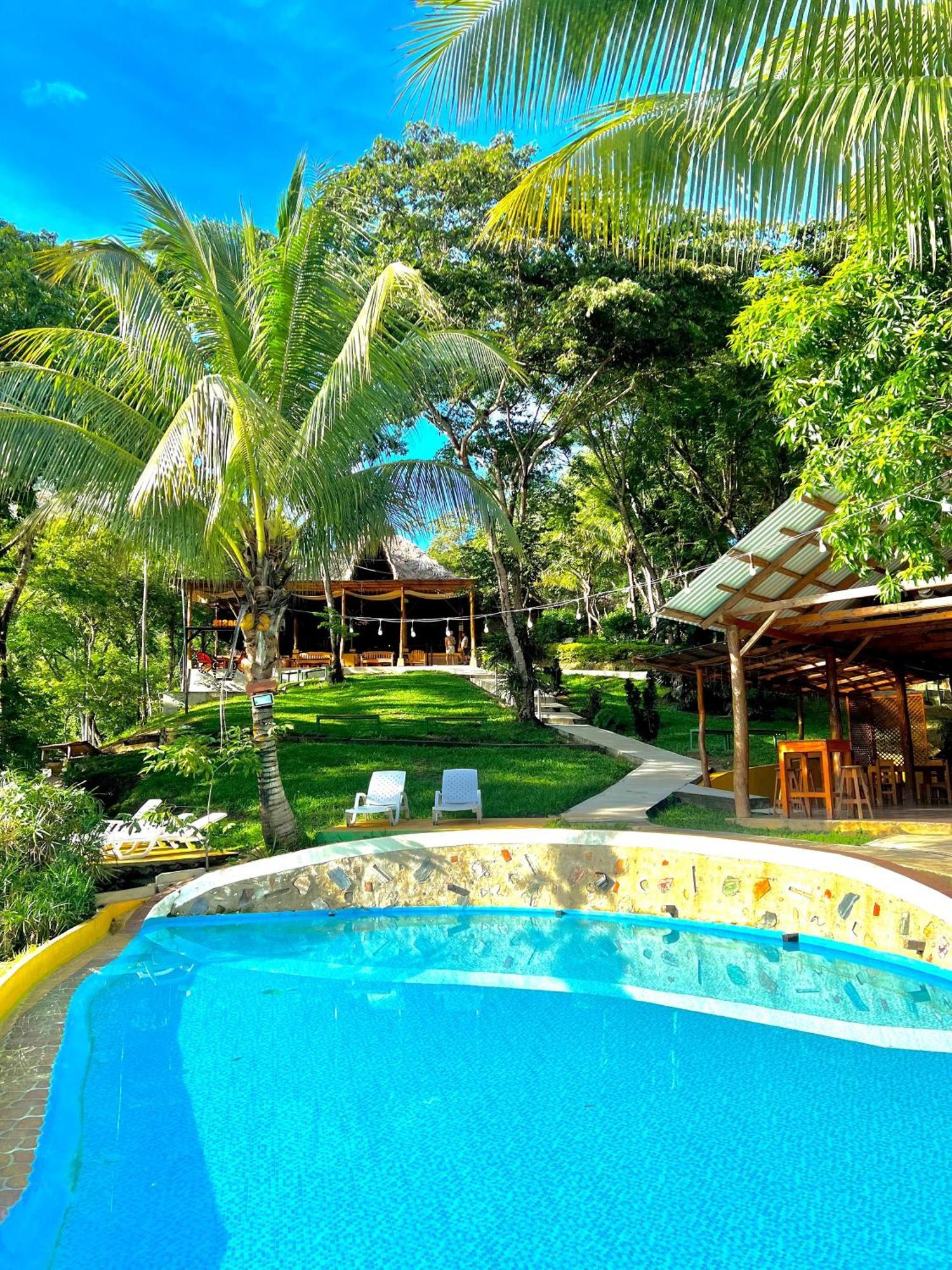 Lanquín Oasis The Traveler旅舍 外观 照片