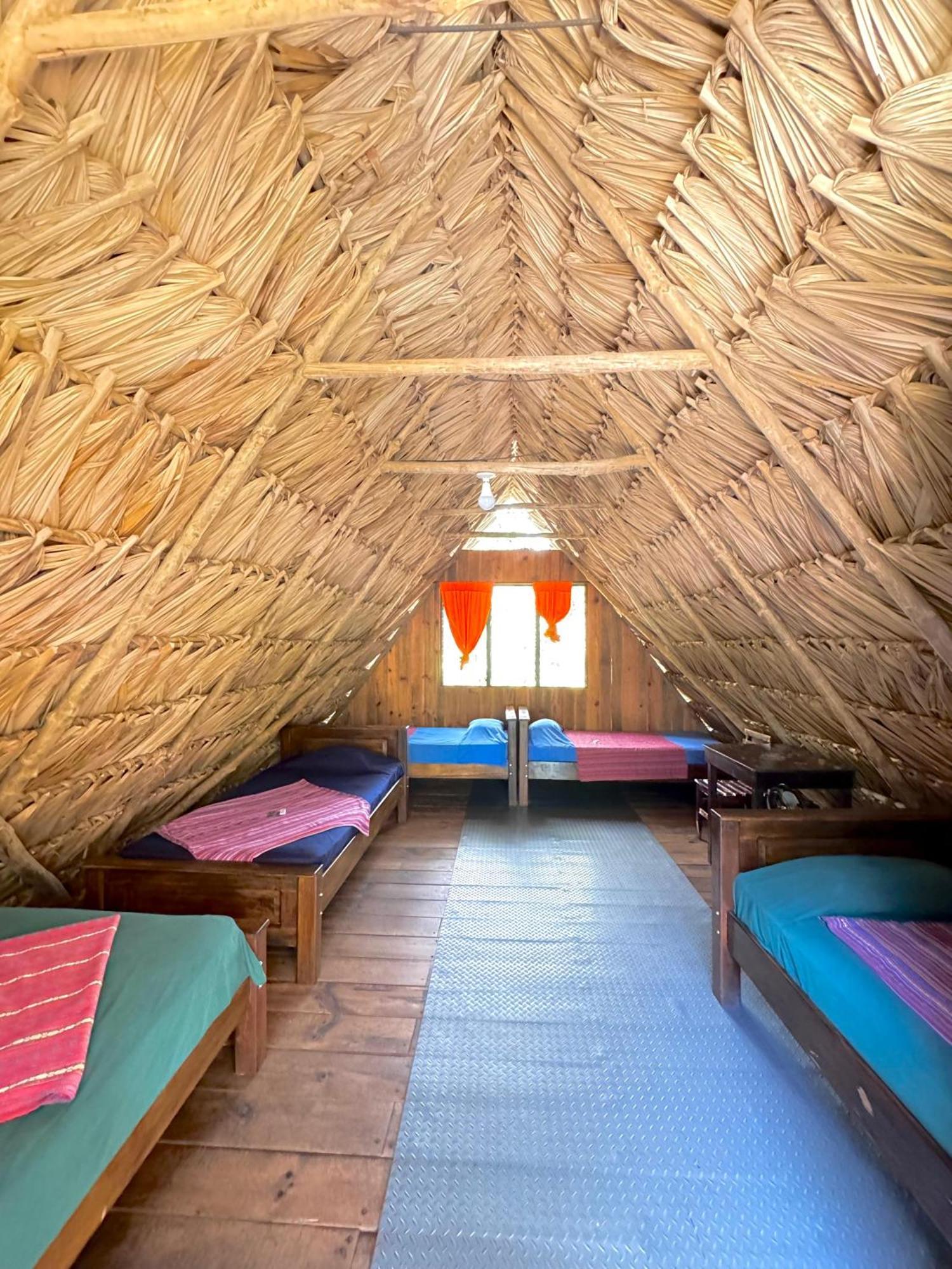 Lanquín Oasis The Traveler旅舍 外观 照片